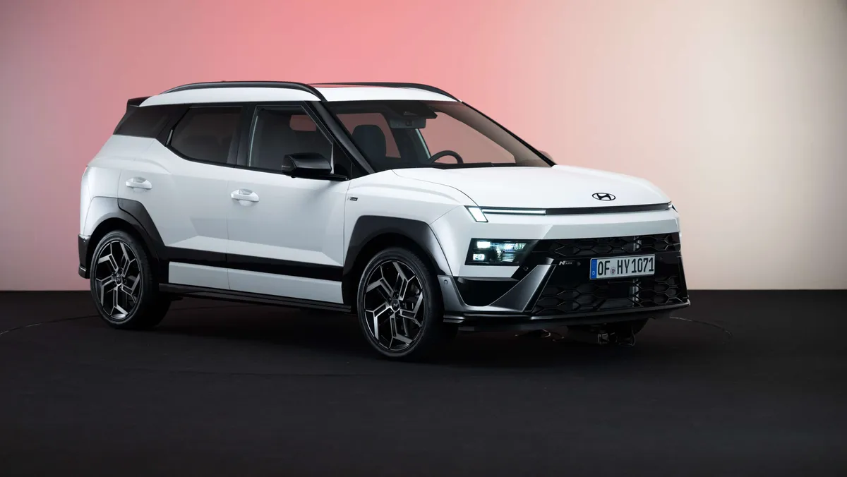 Tässä on uusi Hyundai Bayon – Art of Steel -muotoilu muutti auton ulkonäön täydellisesti