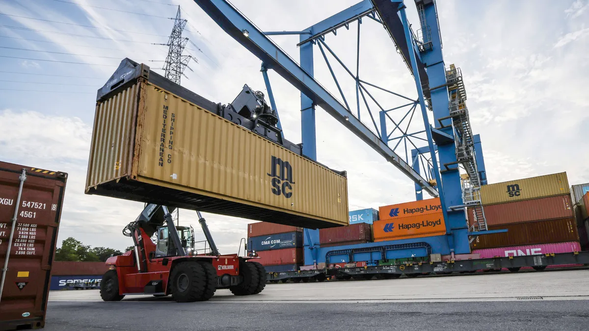 Kalmarin raportti paljastaa, pitikö varovainen ohjeistus pintansa – Markkinat odottavat selkeää viestiä