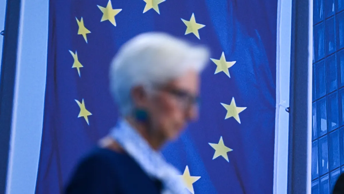 KOROT JA VALUUTAT: Korot porskuttavat taas ylöspäin Euroopassa, euro heikkenee