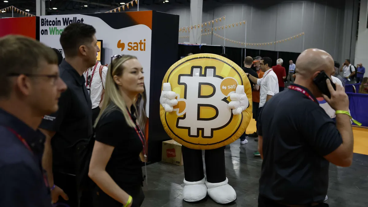 Bitcoin ui nyt myös suomalaisyritysten salkkuihin – Näin moni on lähtenyt  mukaan | Kauppalehti