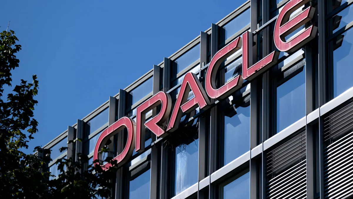 Bank stocks pulled the market higher – Concerns about artificial intelligence investments weighed on the technology sector