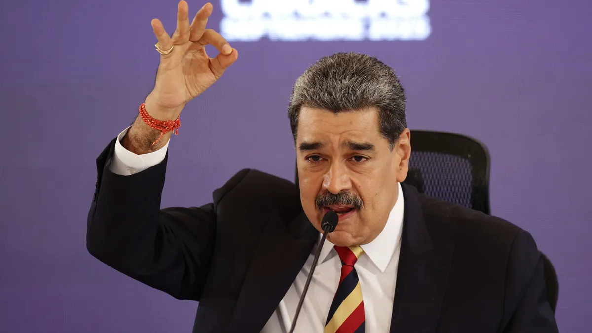 Bloomberg: Trump harkitsee iskuja Venezuelan maaperälle