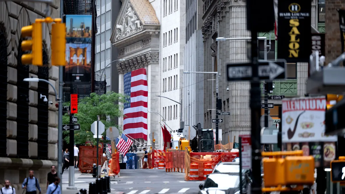 Botit ja ”algotiimit” ovat valtaamassa kaupankäynnin perinteisen linnakkeen Wall Streetilla