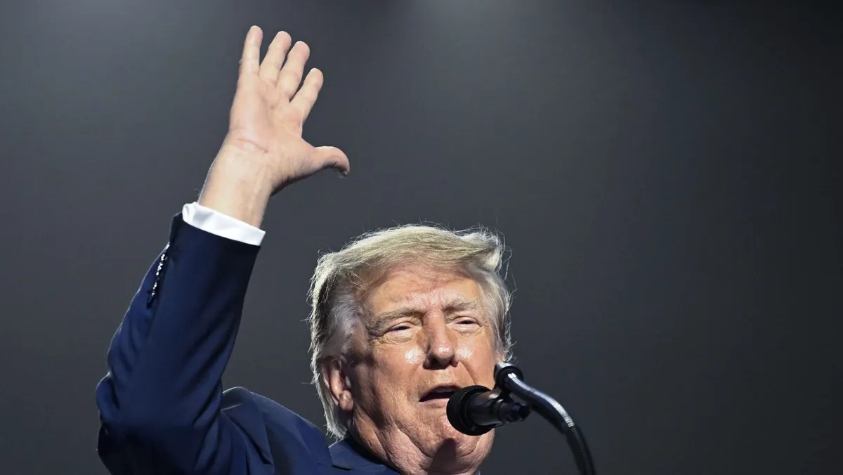 Trump voi nostaa dieselin litrahinnan Suomessa jopa 3,5 euroon – Mitä käy Nesteen osakkeelle?