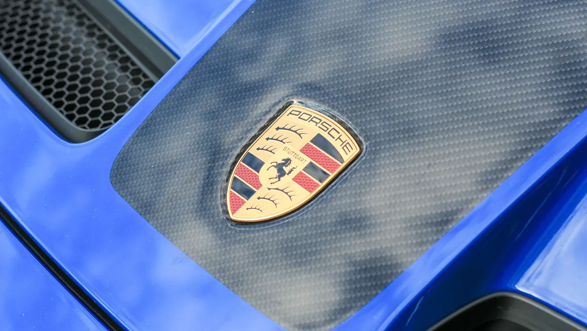 ”Edellyttää tuskallisia leikkauksia” – Porsche karsii satoja työpaikkoja