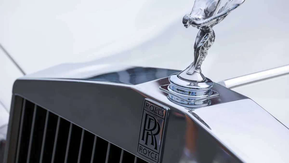 Venäjälle keplotellaan sanktioituja ökyautoja ovelin keinoin – Näitä merkkejä himoitaan