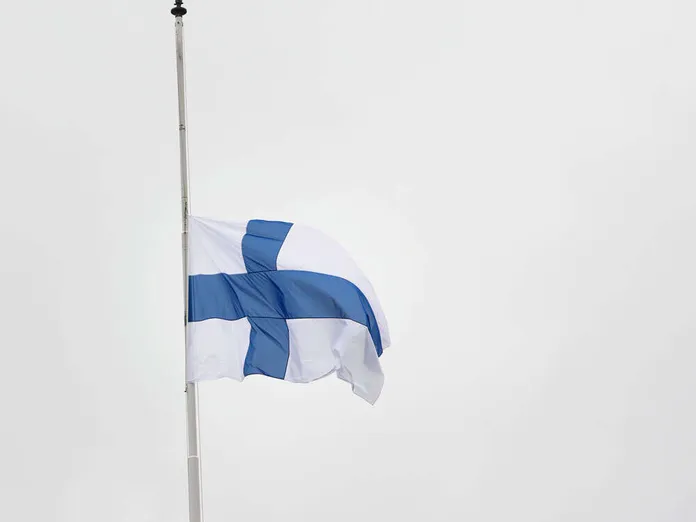 Tämä liputuskäytäntö ihmetyttää: ”On tapahtunut virhe” | Uusi Suomi