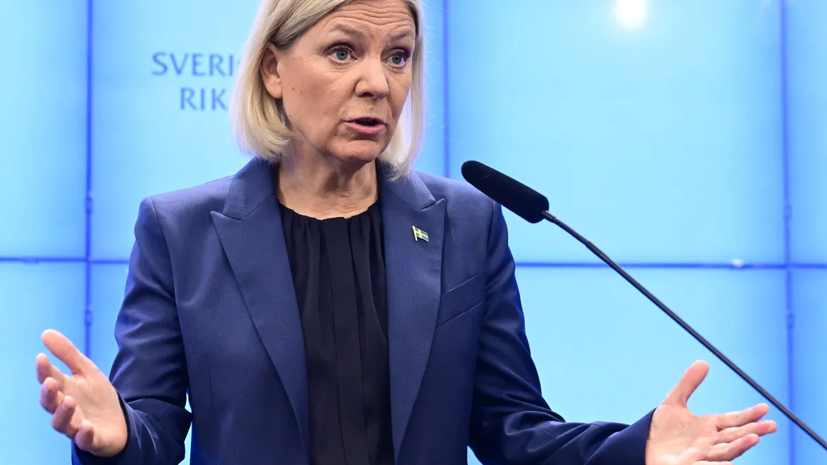 Demarien yllätysilmoitus avasi kovan valtapelin Ruotsissa