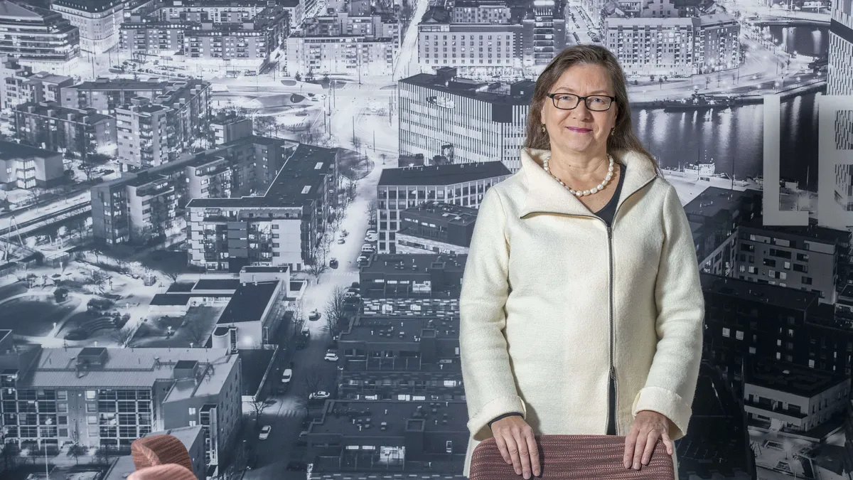 Marita Niemelä lähtee etsimään ruotsalaiselle konsulttiyhtiölle kasvua vihreiden investointihankkeiden suunnittelussa: ”Haluamme olla mahdollisimman aikaisin mukana erilaisissa uusissa aihioissa ja etsimässä parhaita ratkaisuja asiakkaille.”