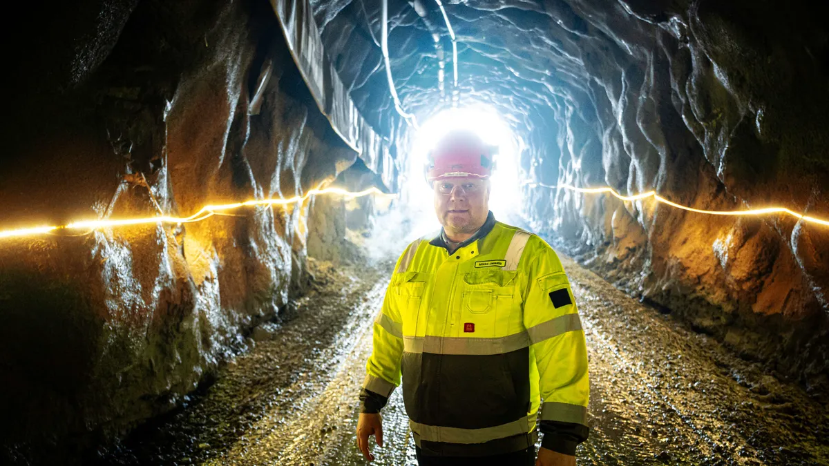 Osake nousi pilviin, uusia omistajia hetkessä 16 000 – Mikko Jalasto johtaa Sotkamo Silveriä, jolle äkillinen hintaralli avasi täysin uuden pelin