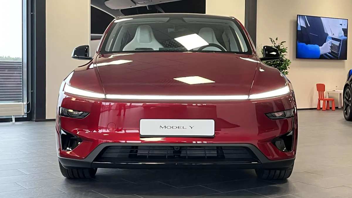 Tesla julkisti hätäisen Model Y:n – Nollasta sataan 3,5 sekunnissa