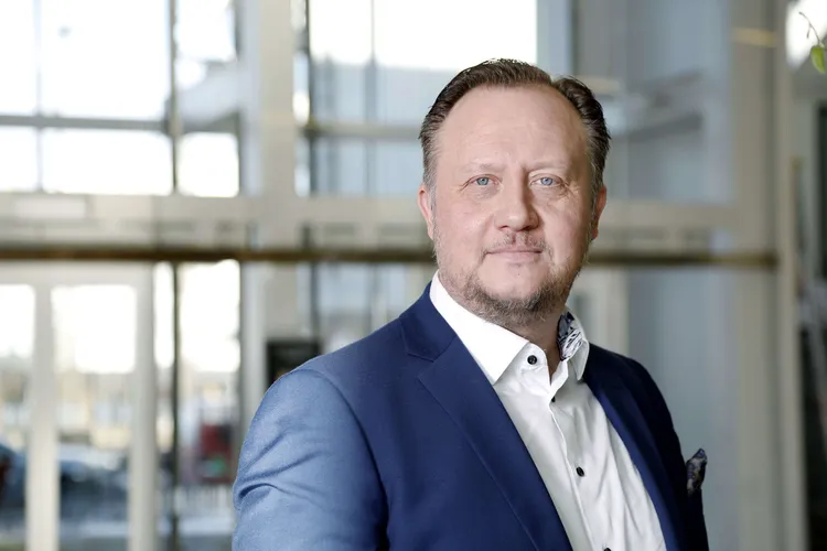 Valmet Automotiven toimitusjohtaja: ”Panssaroidut kuljetusajoneuvot ...