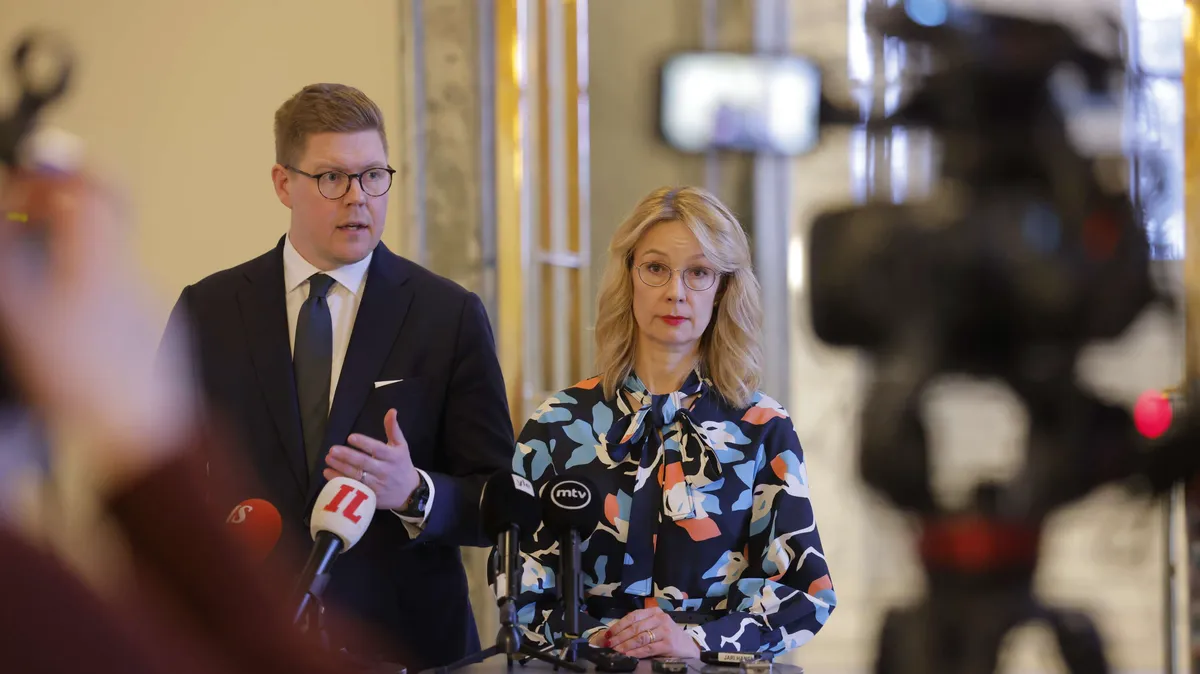 Antti Lindtmanin toiminta kohun keskellä kiinnittää huomion ...