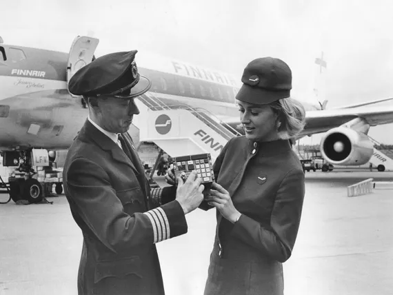Mannerheim-ristillä palkittu hävittäjä-ässä jyrähti, ja Pentagon taipui – Näin Finnair sai käyttöönsä salaista kylmän sodan huipputeknologiaa