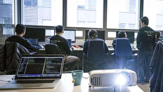 Kaksi koulutuspäivää vuodessa ei riitä – Työntekijän koulutus kytkettävä työn arkeen ja strategian ytimeen