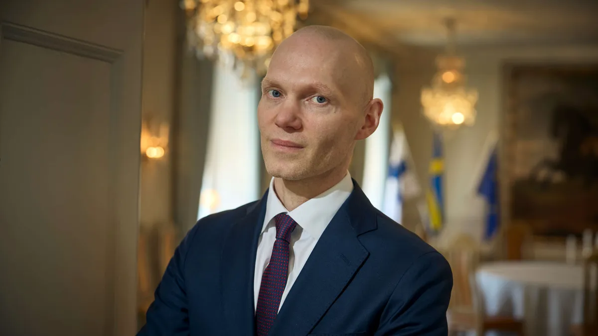 ”Eihän kaikkien ole mahdollista ostaa sijoitusasuntoa”, sanoo Ruotsin finanssiministeri ja lataa vahvan vetoomuksen Fortumille