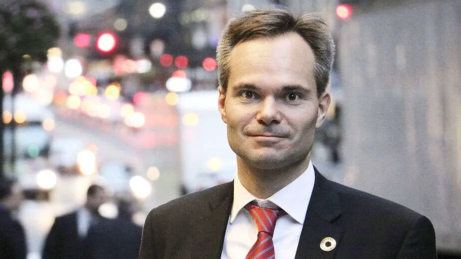 Mykkäseltä tyrmäys: 