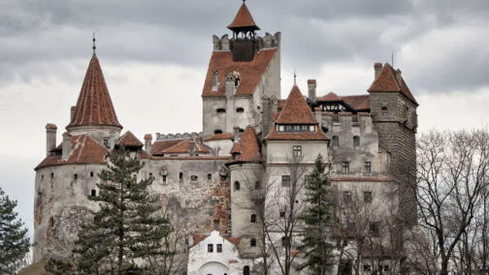 Top 88+ imagen draculan linna transylvania