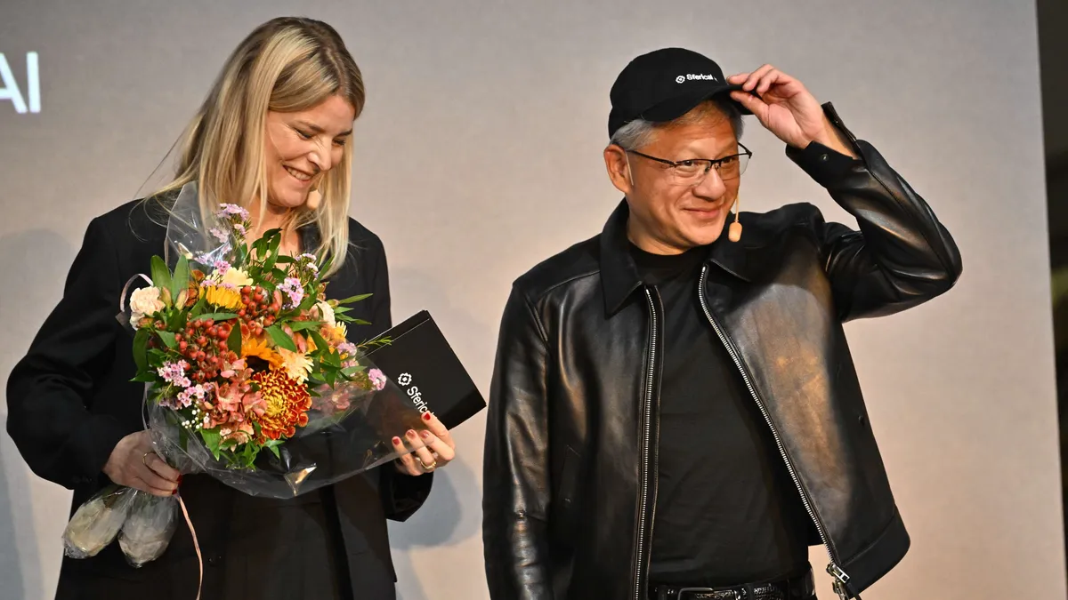 Nvidian Jensen Huang valloitti Tukholmaa samaan aikaan kun markkinoilla rytisi – Näin hän kommentoi sijoittajien hermoilua KL:lle