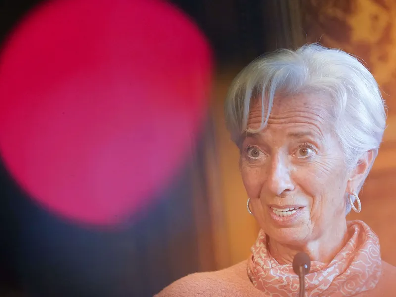 EKP:n pääjohtaja Christine Lagarde on huolissaan ihmisistä joiden säästöt sulavat kryptovaluutoilla spekuloidessa.