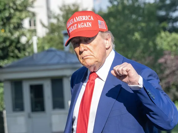 Donald Trump lähetti ”vahvan viestin” Vladimir Putinille, mutta miksi juuri nyt? Yhtä paniikkireaktiota pidetään jo varmana