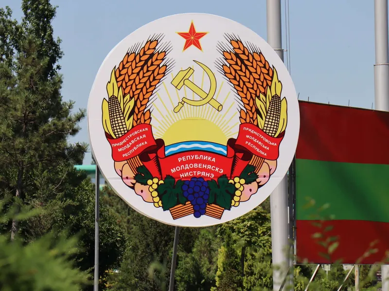 Moldovasta irrottautunut Transnistria on Venäjän joukkojen hallussa. Alueen separatistikonflikti on yksi entisten neuvostotasavaltojen pisimpään jatkuneista. Neuvostoliiton perinnön vaaliminen on alueella arkipäivää.
