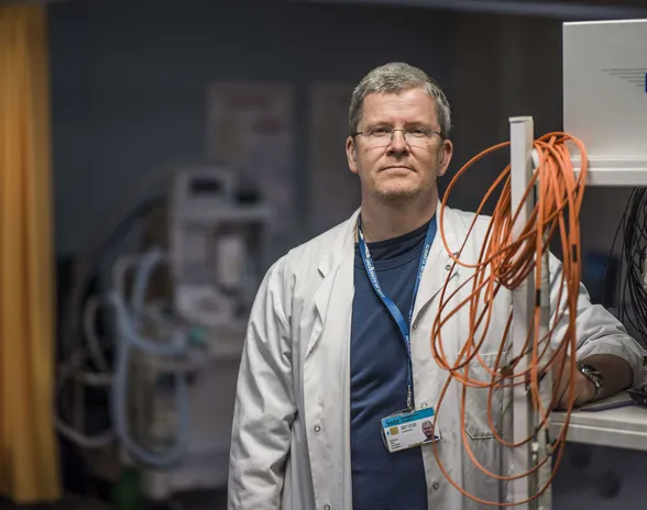 Radiologian professori Vesa Kiviniemi tuo Ouluun laitteen, joka avaa veri-aivoesteen.