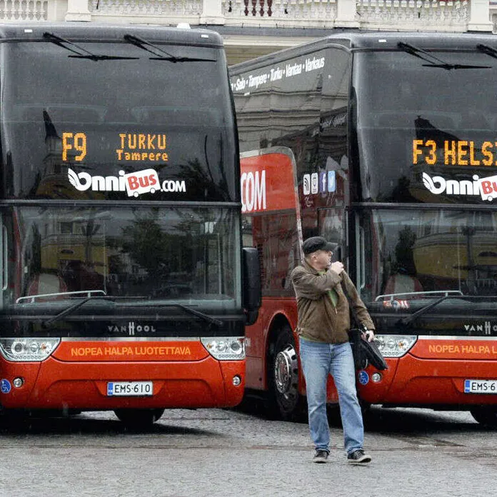 Автобусы в хельсинки. Автобус Санкт-Петербург. Автобус Хельсинки. Автобус Санкт-Петербург Хельсинки. Автобус Питер Хельсинки.
