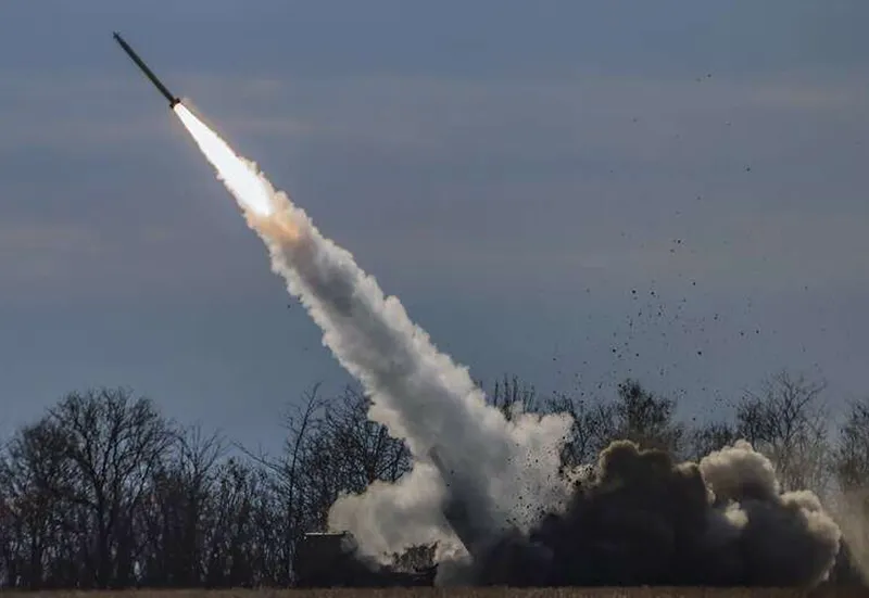 HIMARS-raketinheitin toimessaan Hersonin alueella Ukrainassa marraskuun 5. päivänä.