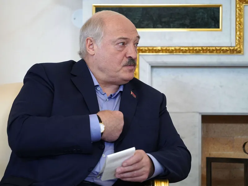 Valko-Venäjän johtaja Aljaksandr Lukašenka sanoo olevansa valmis käyttämään venäläisiä ydinaseita, jos maahan kohdistuu aggressioita.