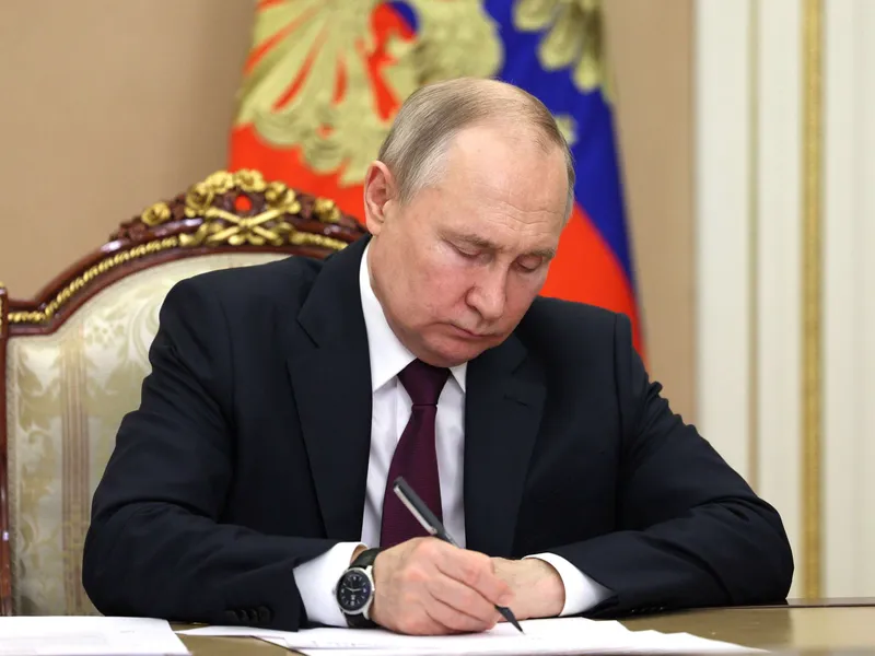 Toukokuun alun isku kohdistui Kremliin. Kuvassa presidentti Vladimir Putin Kremlissä toukokuun lopulla.