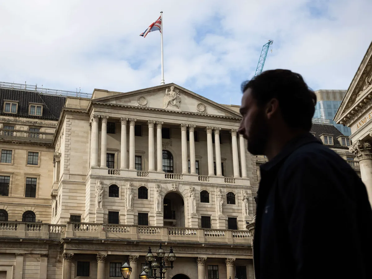 The Bank of England starts buying government bonds to calm the markets