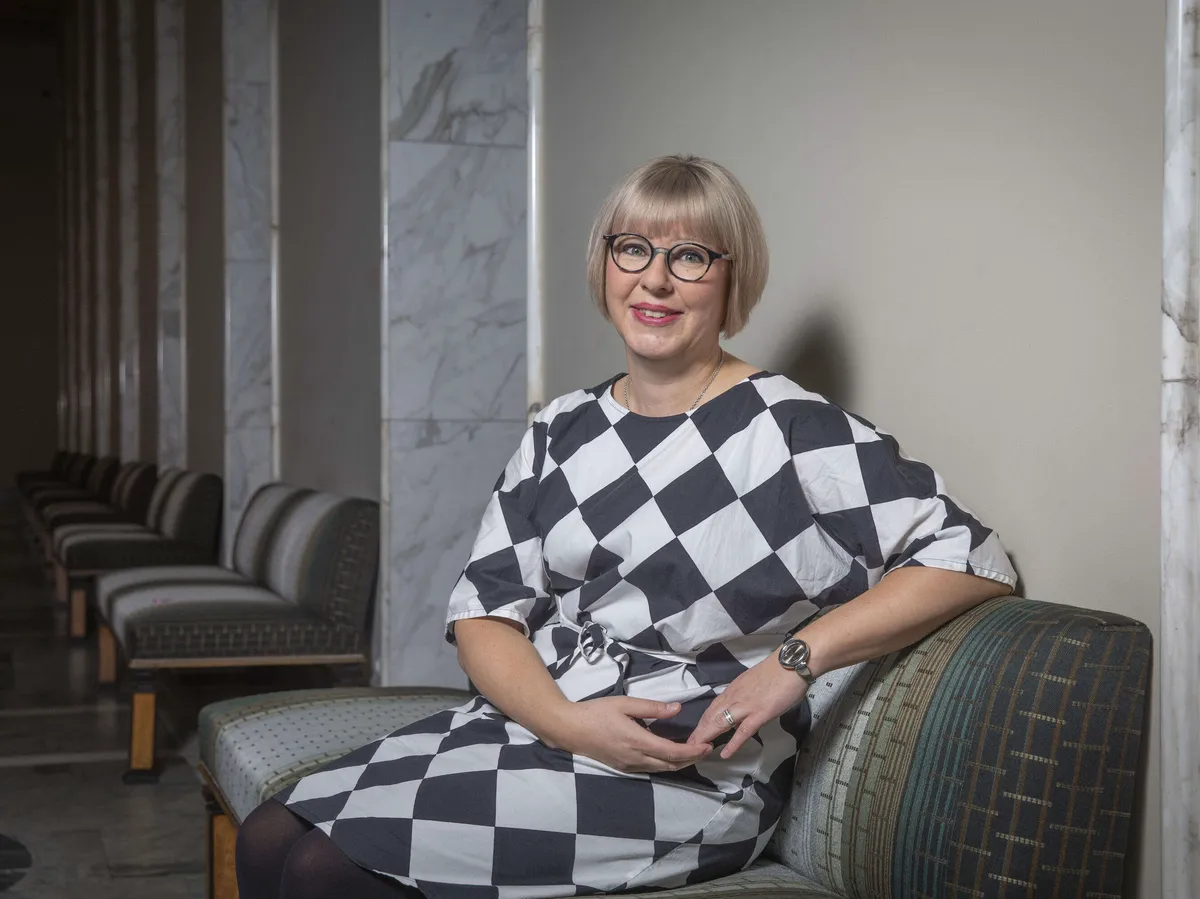 Miljonäärejä verotetaan kevyesti, sanoo kansanedustaja AinoKaisa