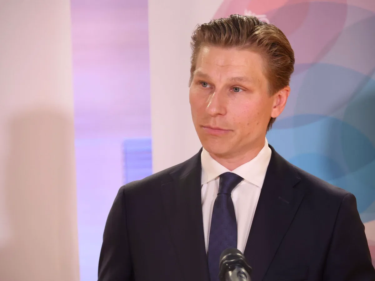 Puolustusministeri n m voivat olla suomen nato teht vi rauhanaikana