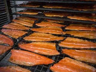 Poikaskasvattajan ostanut Nordic Fish tunnetaan Kalaneuvos-brändistä.