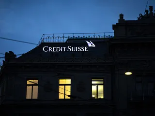 Pitkään ongelmissa ollut Credit Suisse myytiin kilpailijalleen. Pankki ehti toimia 166 vuotta.