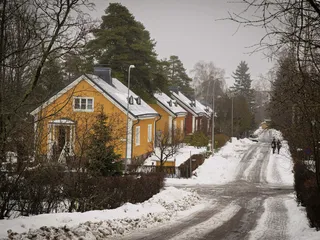 Rakennusten energiatehokkuusdirektiivi voi pakottaa monien suomalaisten kodit korjauksiin.