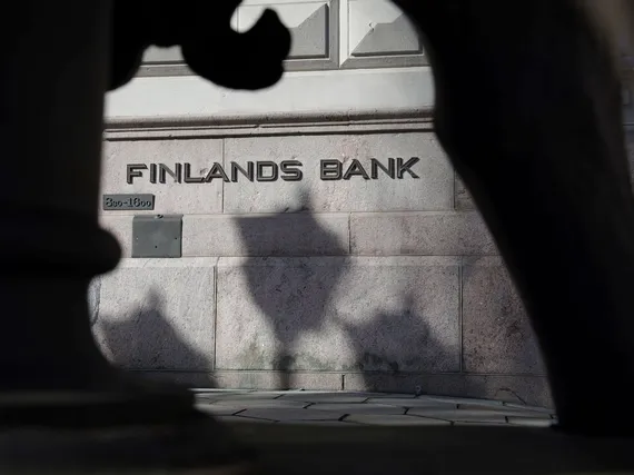 Suomen Pankki: Korkonäkymä tietää tappioita, mutta riskipuskurit kattavat  ne | Kauppalehti