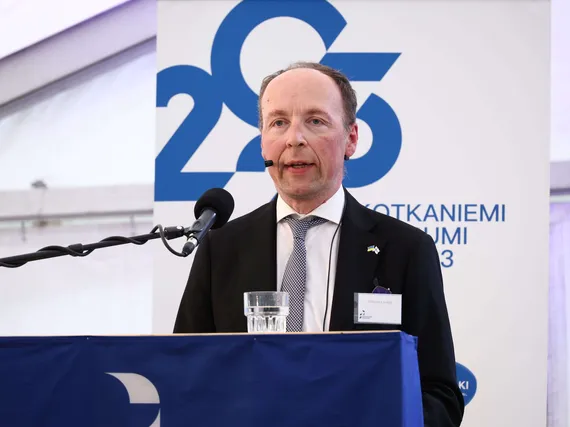 Jussi Halla-aho: Oikeus Hakea Turvapaikkaa On Loukkaamaton, Eikä Se Ole ...