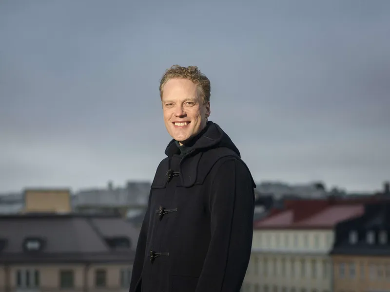 Newil & Bau haluaa yhdistää asuntorakentamisen ja digitaaliset palvelut, toimitusjohtaja Petri Ylivuori sanoo.