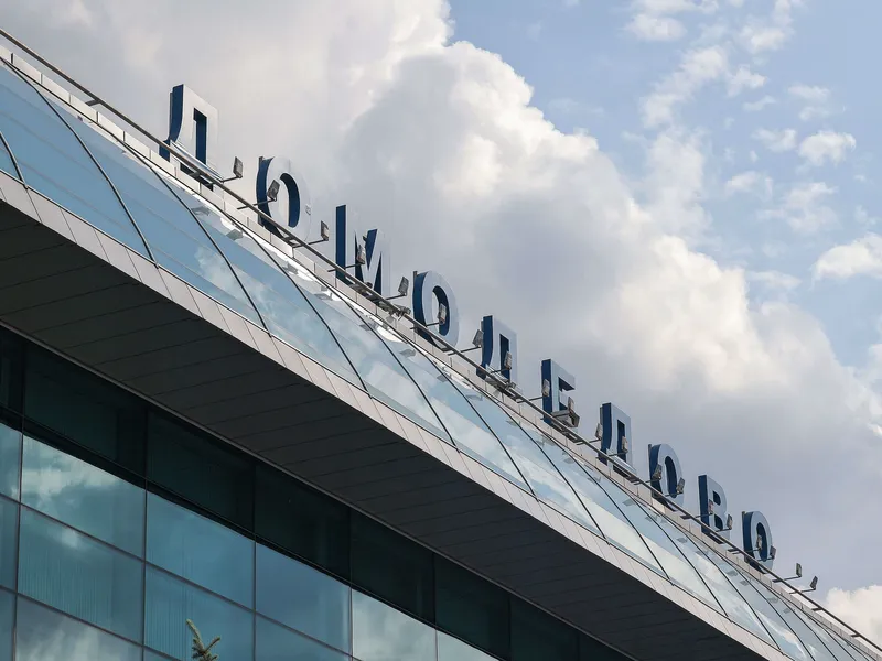 Lentoliikenne häiriintyi Moskovan Domodedovon lentokentällä.