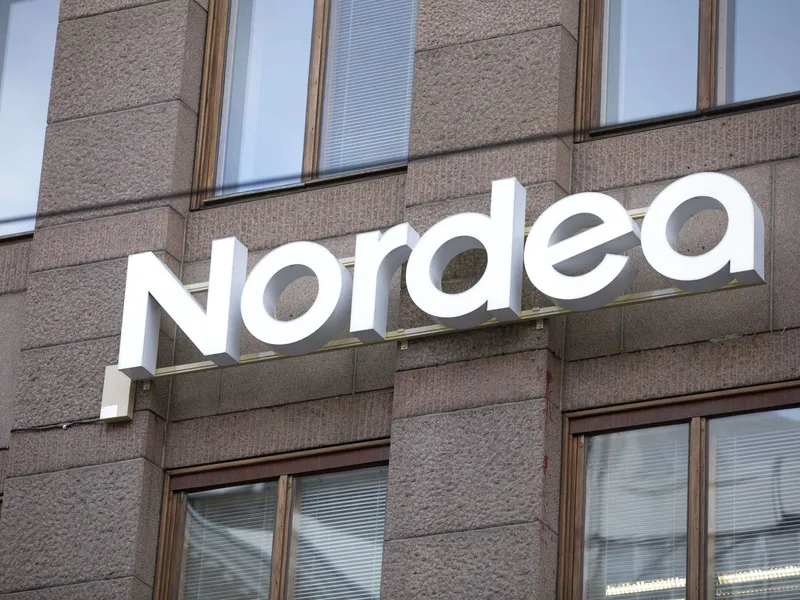 Lähes 14 000 OP Ryhmän asiakasta osti Nordeaa maaliskuussa huolimatta pankkisektoria ravistelleista tapahtumista.