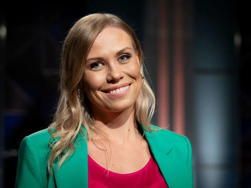 Kansanedustajaksi noussut Noora Fagerström on toiminut pitkään yrittäjänä. Hänet tunnetaan myös Leijonan luola -televisio-ohjelmasta.