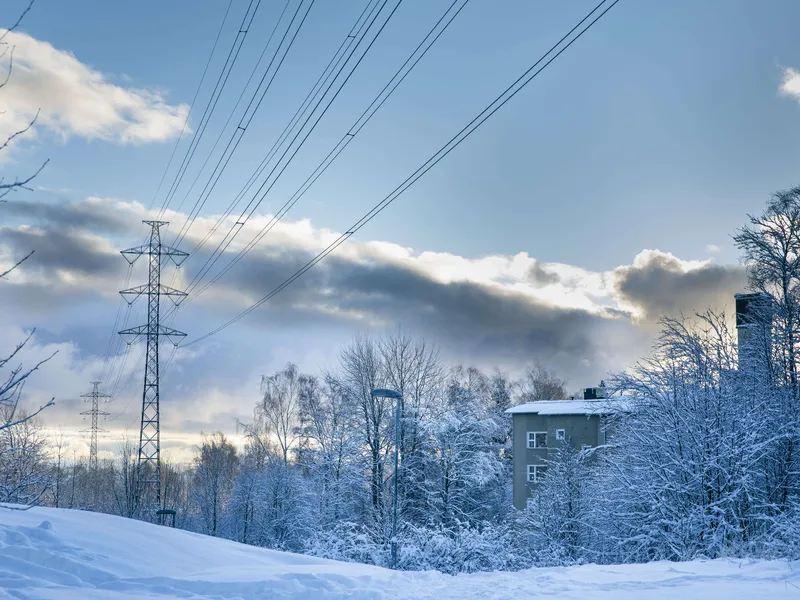 Sähkön kuluttajahintojen nousu on yksi talven puheenaiheita. Samaan aikaan sähköyhtiöt ovat tehneet ”merkittävää” voittoa.