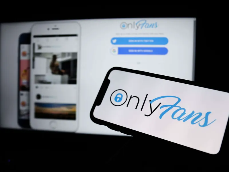 OnlyFans-sivustolla käyttäjät maksavat kuukausimaksua nähdäkseen sisällöntuottajien kuvia ja videoita.