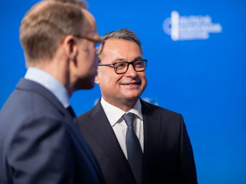 Jens Weidmann (vas.) jätti paikkansa Bundesbankin pääjohtajana. Seuraajaksi nostettiin Joachim Nagel. Vahdinvaihtoa juhlittiin Frankfurtissa 11. tammikuuta.