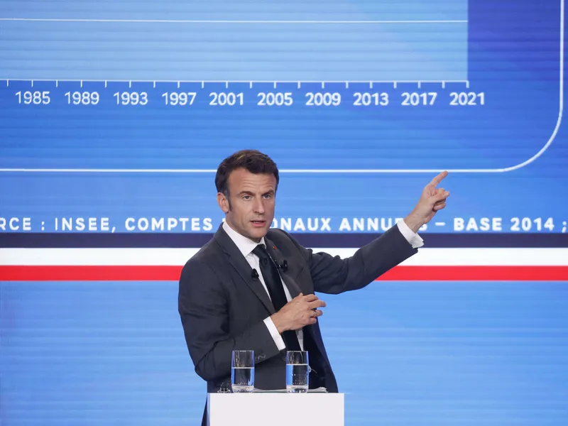 Ranskan presidentti Emmanuel Macron kertoi ajatuksistaan tapahtumassa, jonka nimi oli ”Ranskan uudelleenteollistumisen vauhdittaminen”.