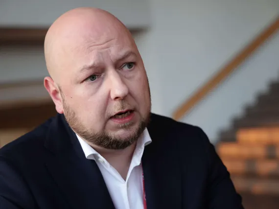 Raju palauteryöppy: ”Hallitus laittoi laskun suomalaisille sairaille ja vanhuksille”