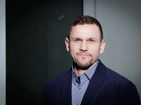 ”Pitäisi kieltää kokonaan” – Kovaa kritiikkiä Orpon hallituksen päätökselle taloyhtiöiden lainoista