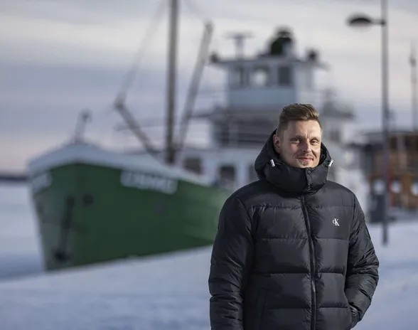 Kuopion talvisessa satamassa kuvattu Juha Kahelin on kiinnostunut oman firman ohessa myös hallitustyöskentelystä. Jos suunnitelmat toteutuvat, hän tuo kohta hankintaosaamista kolmen muun yrityksen hallituksiin.